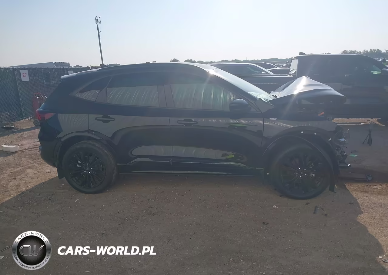 2023 Ford Escape St-Line Elite VIN:1FMCU9PAXPUB31519 - 13