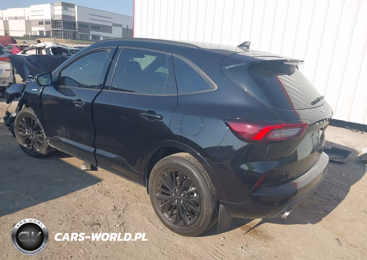 2023 Ford Escape St-Line Elite VIN:1FMCU9PAXPUB31519 - 3