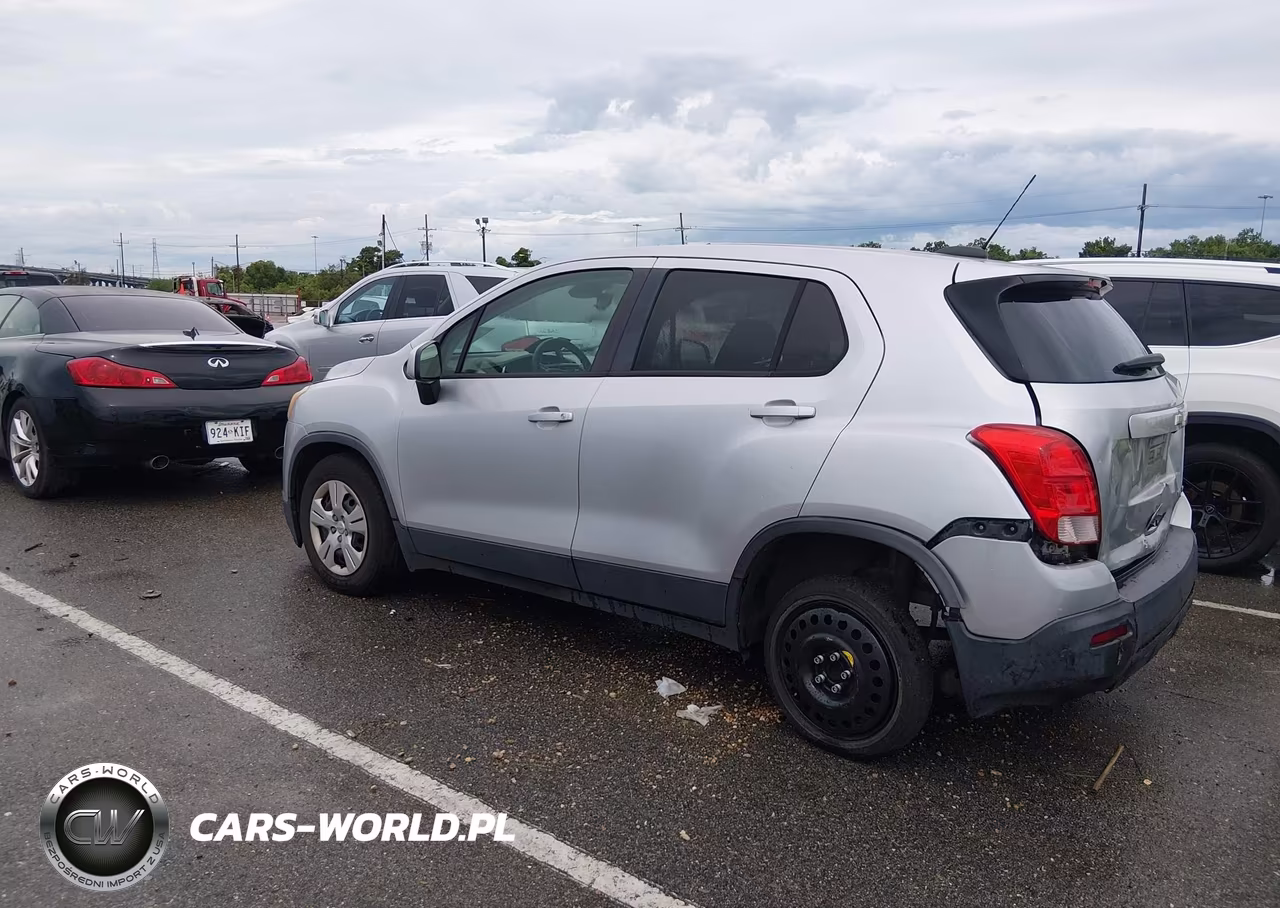 2015 Chevrolet Trax 1Ls VIN:3GNCJKSB4FL225450 - 3