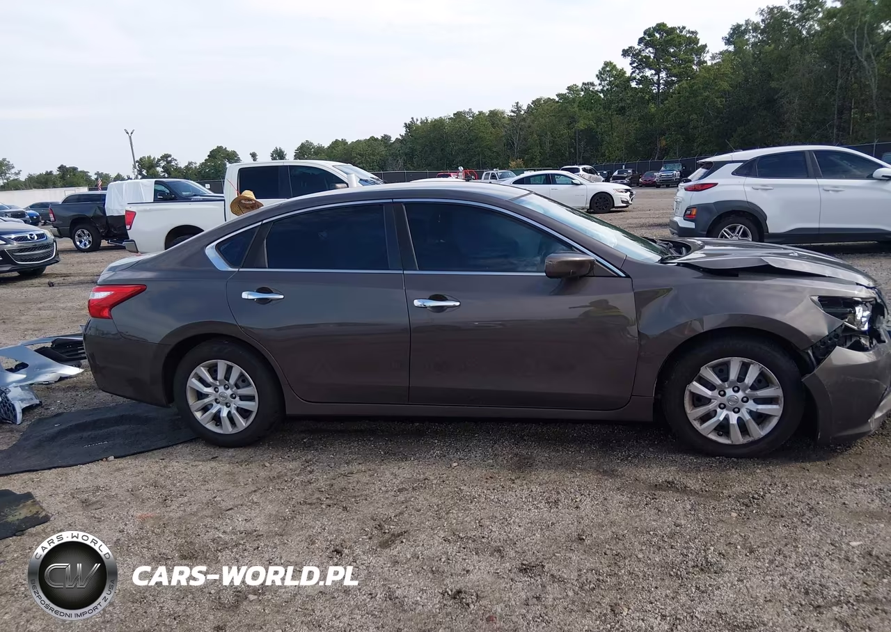 2016 Nissan Altima 2.5 S VIN:1N4AL3AP6GC268882 - 14
