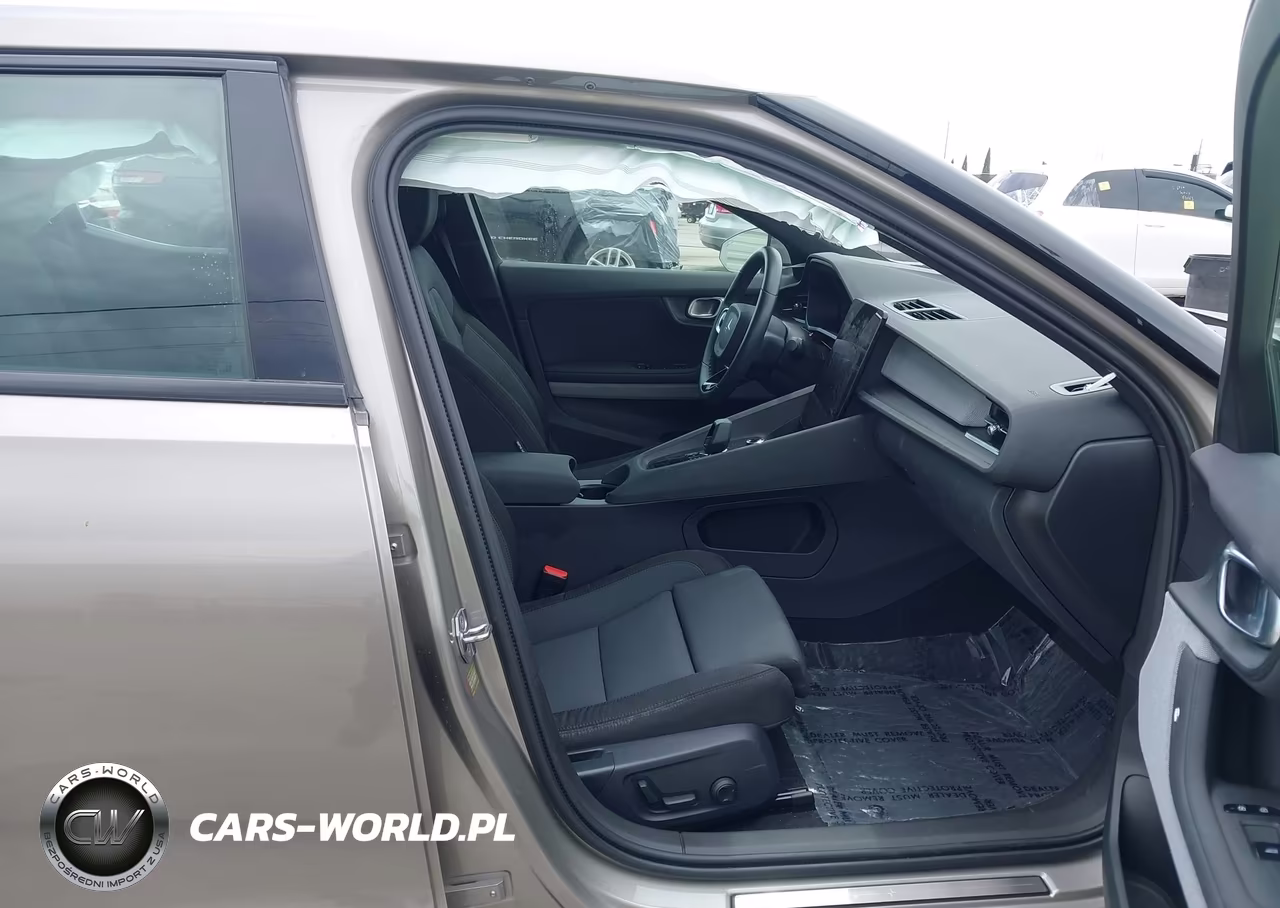 2021 Polestar 2 Launch Edition VIN:LPSED3KA4ML012666 - 5