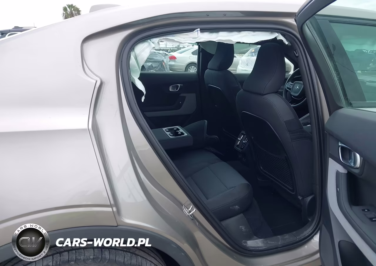2021 Polestar 2 Launch Edition VIN:LPSED3KA4ML012666 - 8