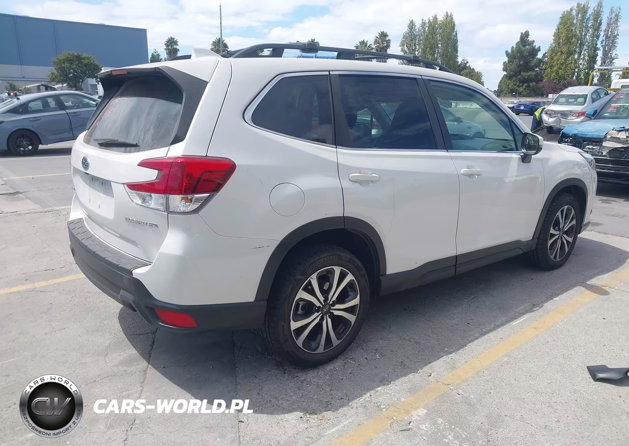 2022 Subaru Forester Limited VIN:JF2SKANC7NH459905 - 4