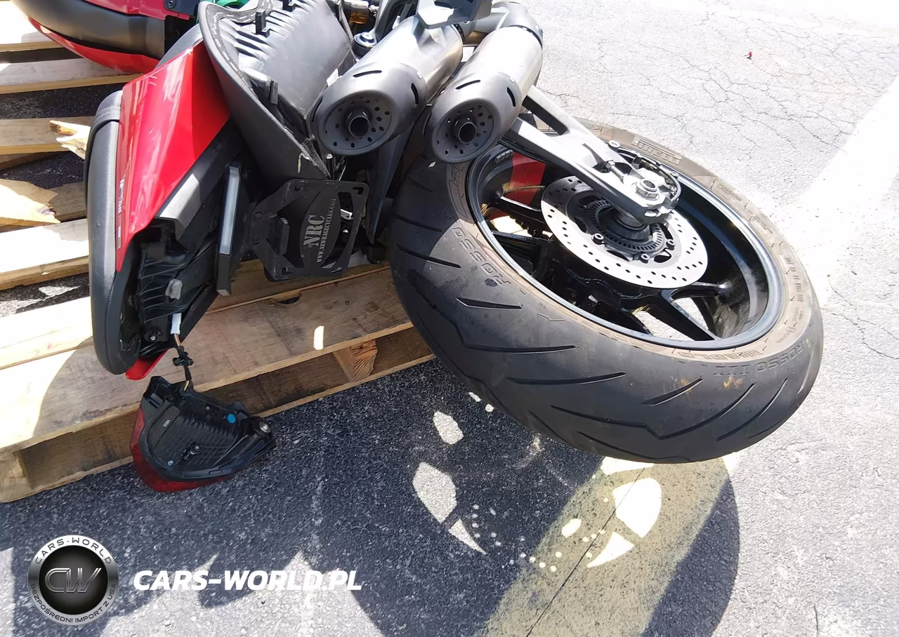 2022 Ducati Monster VIN:ZDMMAMDT5NB003308 - 18
