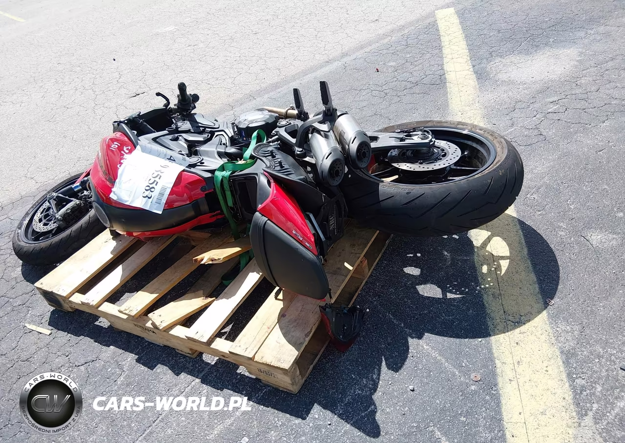 2022 Ducati Monster VIN:ZDMMAMDT5NB003308 - 3
