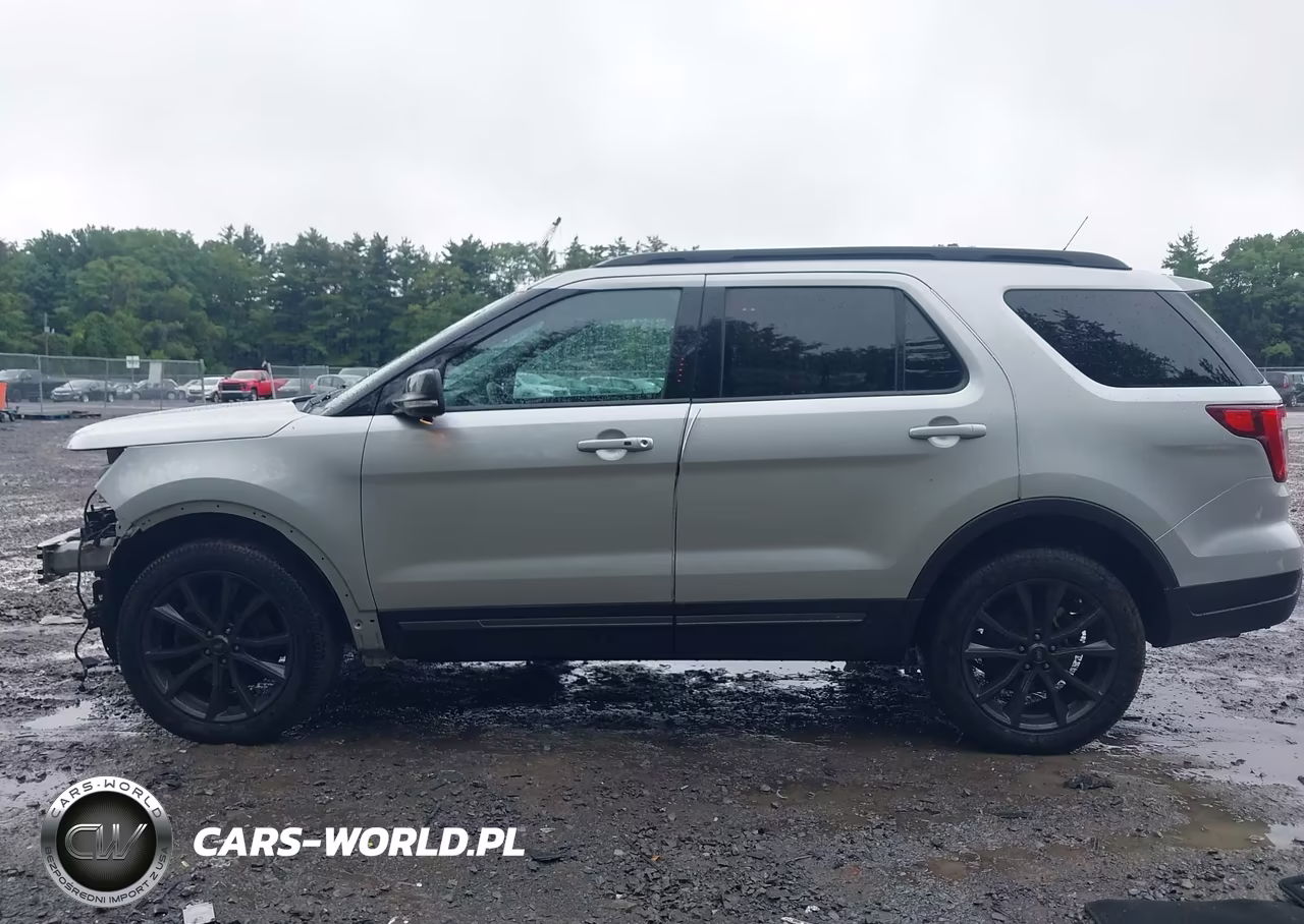 2018 Ford Explorer Xlt VIN:1FM5K8D89JGC31935 - 14