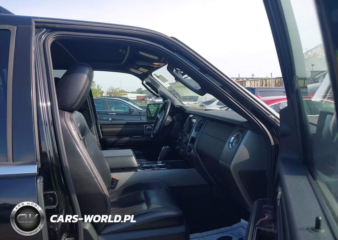 2017 Ford Expedition Max Platinum VIN:1FMJK1MT2HEA09852 - 5