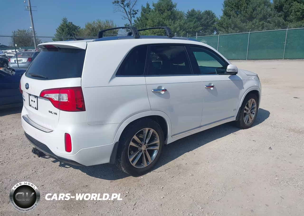 2015 Kia Sorento Limited V6 VIN:5XYKWDA71FG572711 - 4