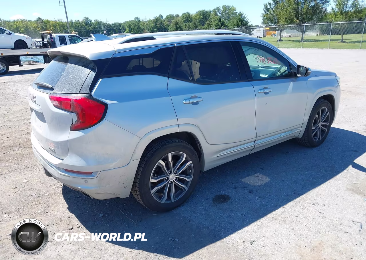 2019 GMC Terrain Denali VIN:3GKALXEX8KL118804 - 4