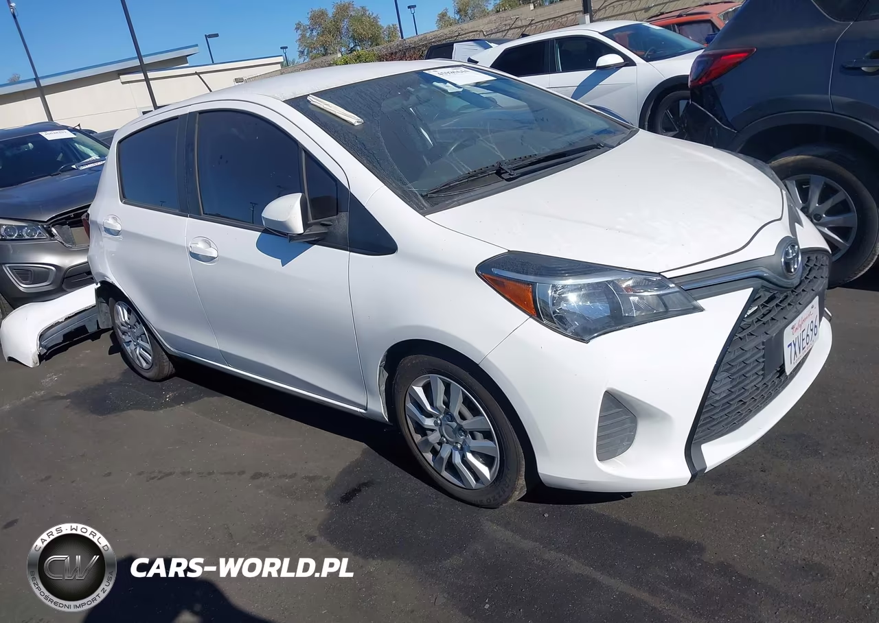 2015 Toyota Yaris L – zdjęcie 1 z 12