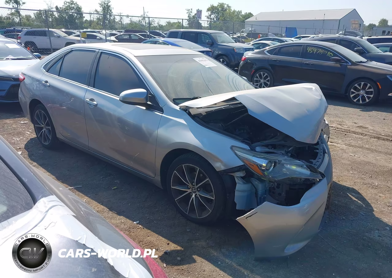 2015 Toyota Camry Xse – zdjęcie 1 z 17