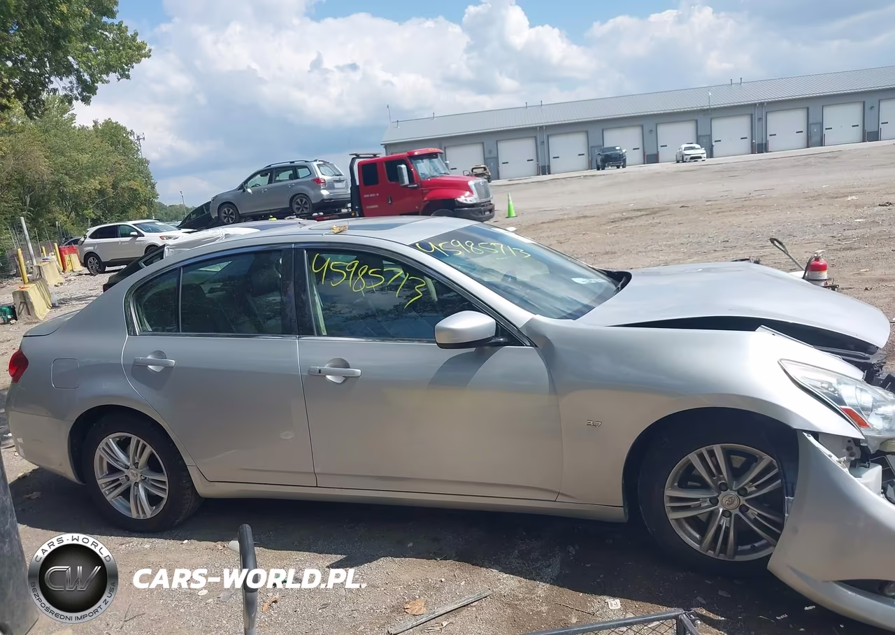 2015 Infiniti Q40 VIN:JN1CV6AR5FM524361 - 13