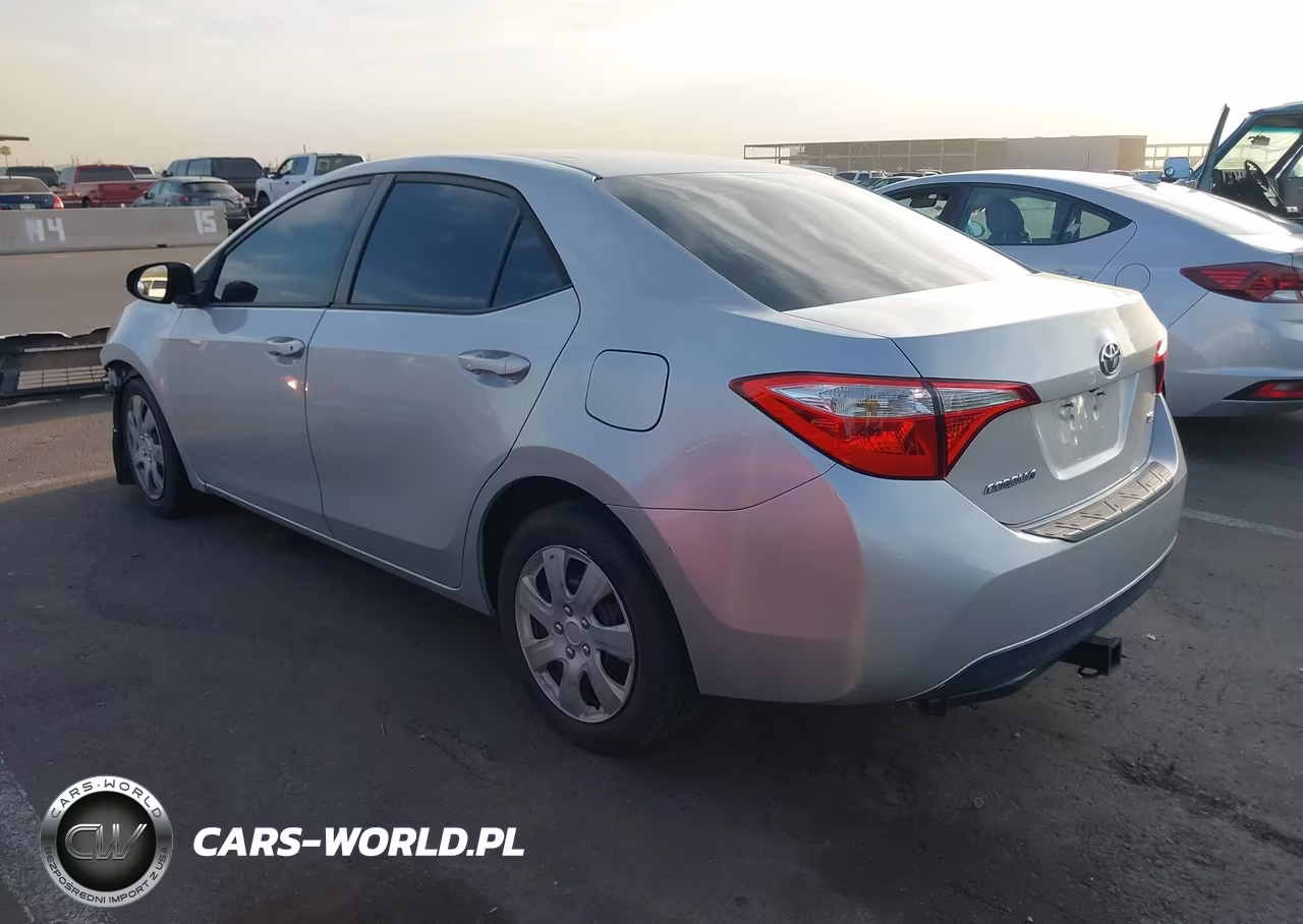2014 Toyota Corolla Le VIN:5YFBURHE7EP026688 - 3