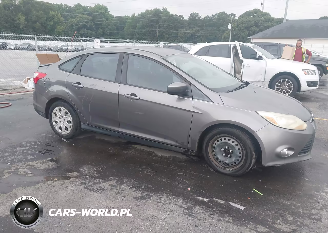 2012 Ford Focus Se VIN:1FAHP3F22CL207684 - 1