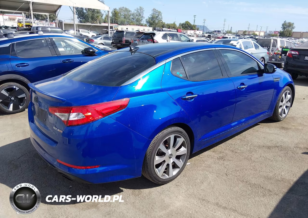 2012 Kia Optima Sx VIN:5XXGR4A61CG045563 - 4