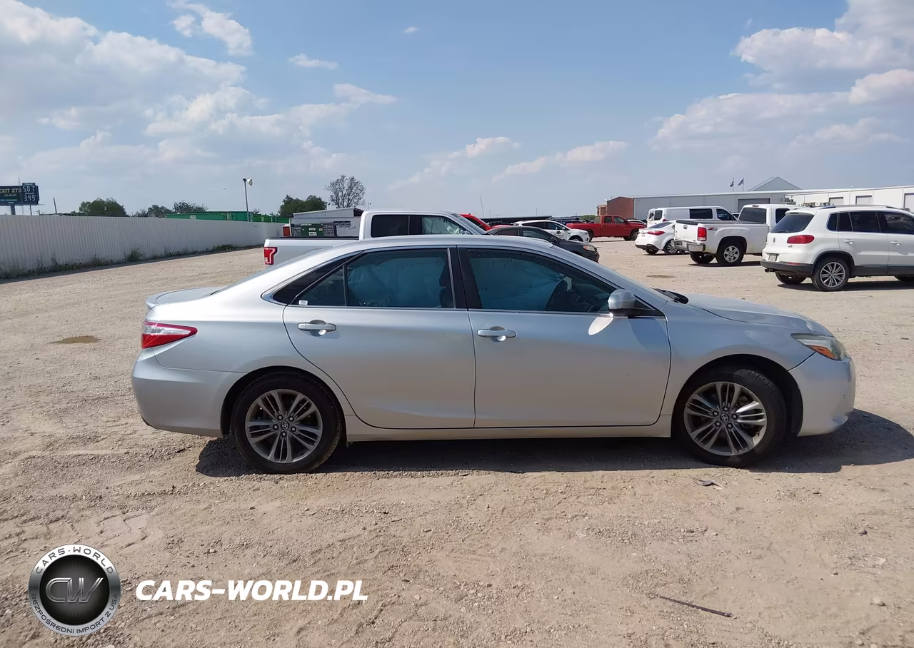 2016 Toyota Camry Se VIN:4T1BF1FK9GU569272 - 13