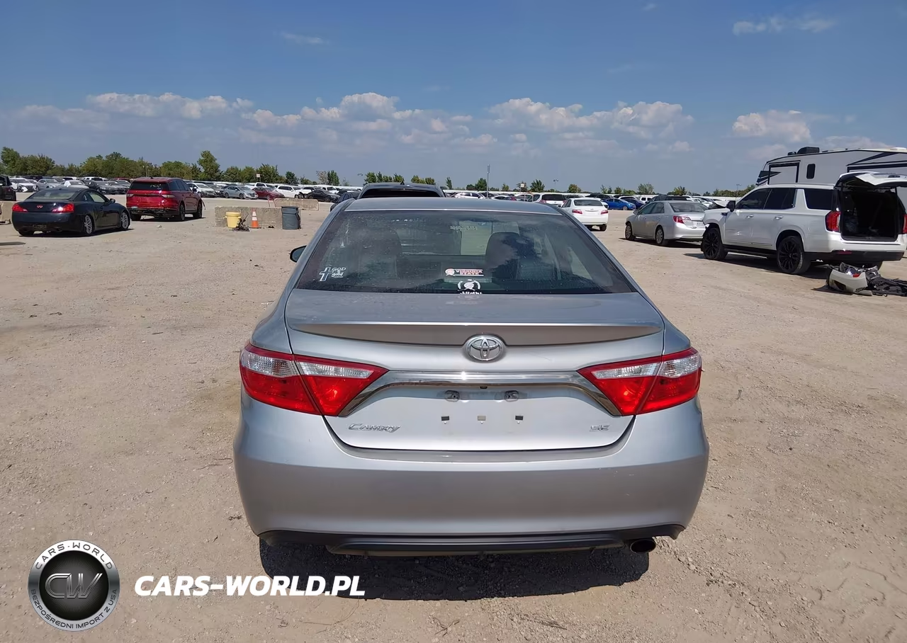 2016 Toyota Camry Se VIN:4T1BF1FK9GU569272 - 16