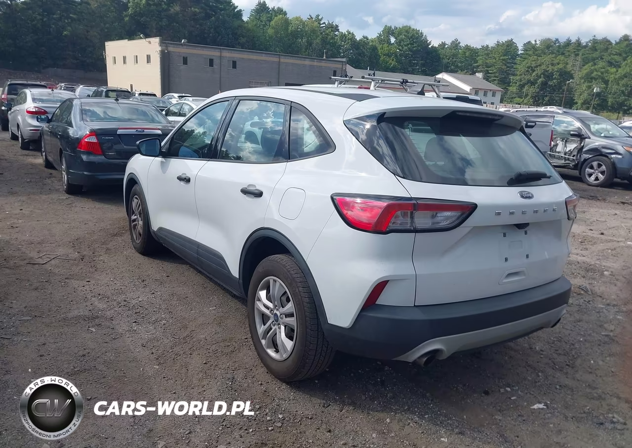 2021 Ford Escape S VIN:1FMCU0F64MUA04981 - 3