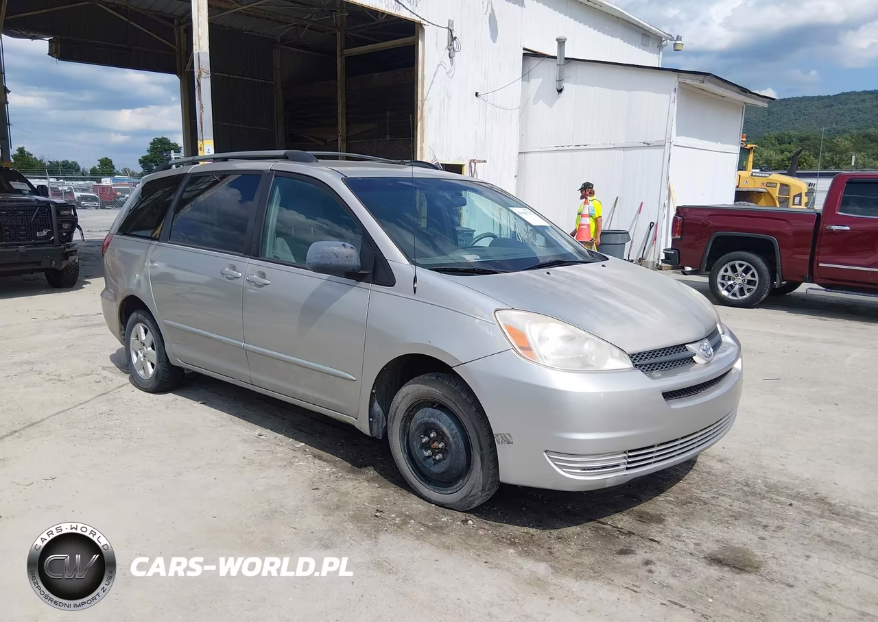 2004 Toyota Sienna Le