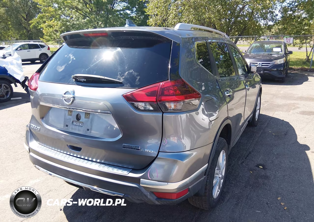2019 Nissan Rogue S VIN:KNMAT2MV8KP505792 - 4