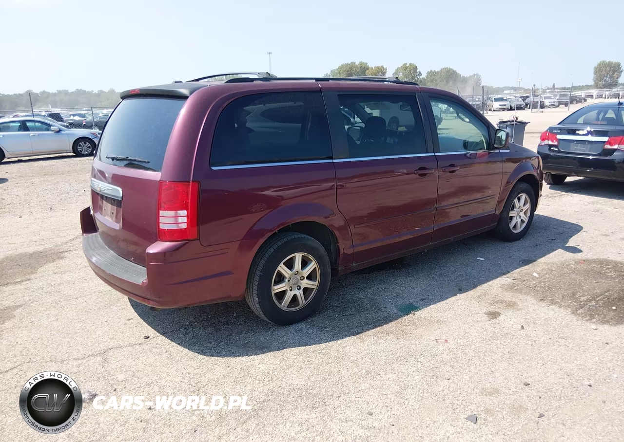 2008 Chrysler Town & Country Touring VIN:2A8HR54P98R663462 - 4