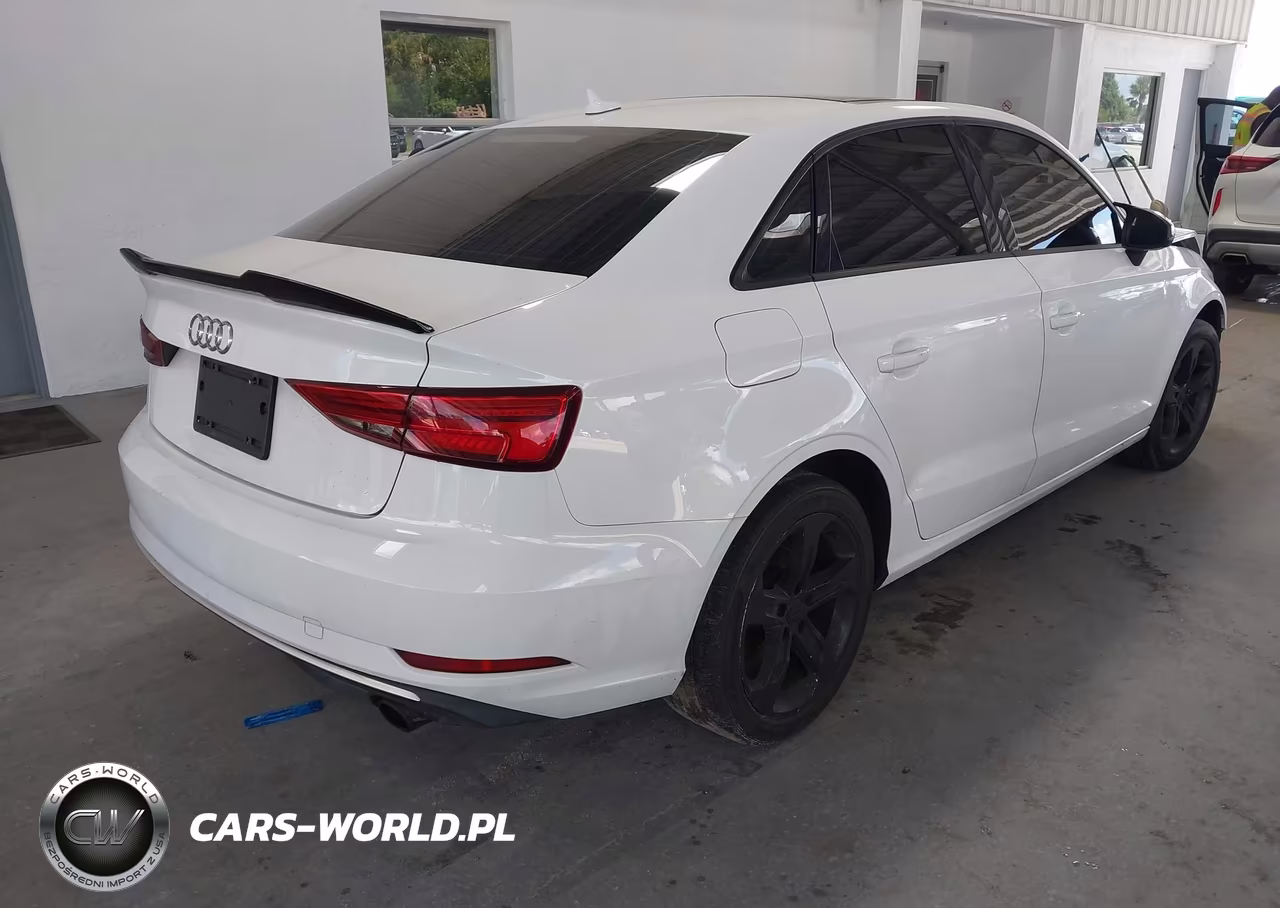 2017 Audi A3 2.0T Premium VIN:WAUB8GFFXH1057413 - 4