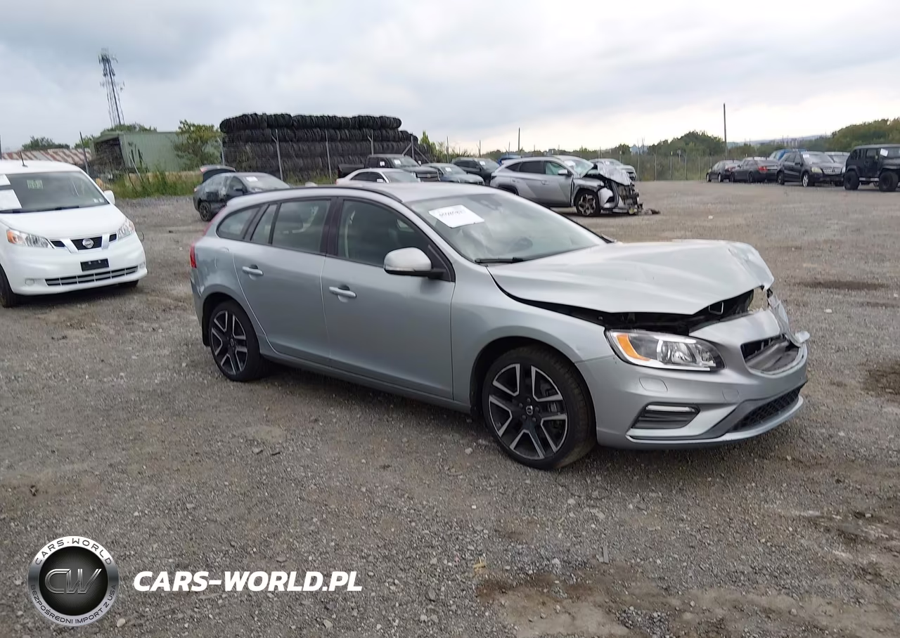 2018 Volvo V60 T5 Dynamic VIN:YV140MSL9J2403247 - 1