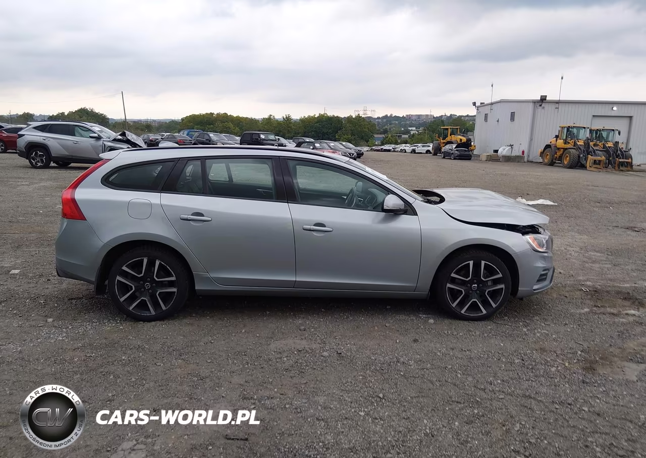 2018 Volvo V60 T5 Dynamic VIN:YV140MSL9J2403247 - 13