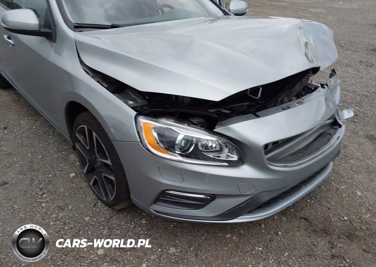 2018 Volvo V60 T5 Dynamic VIN:YV140MSL9J2403247 - 18