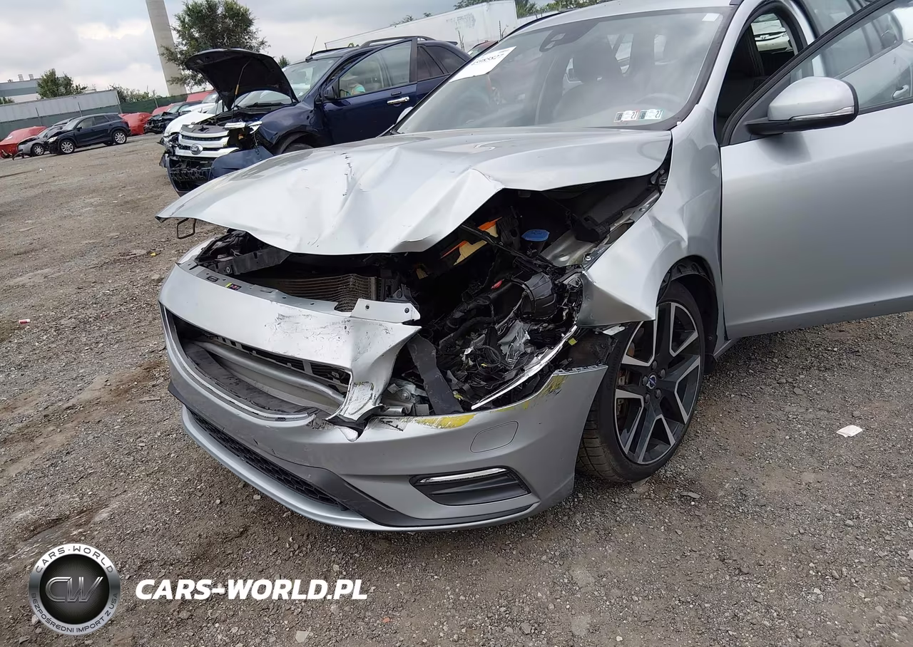 2018 Volvo V60 T5 Dynamic VIN:YV140MSL9J2403247 - 6