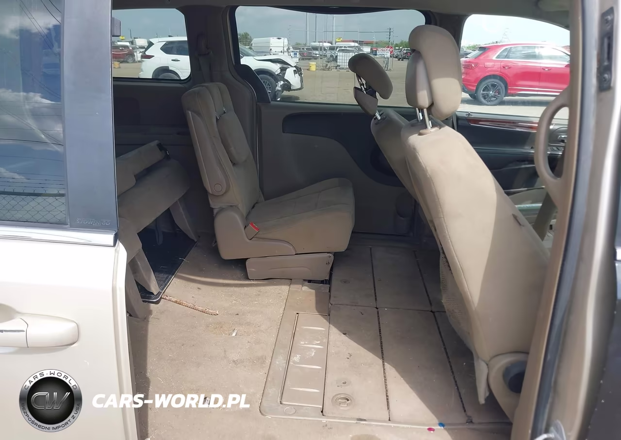 2013 Chrysler Town & Country Touring VIN:2C4RC1BG7DR554503 - 8