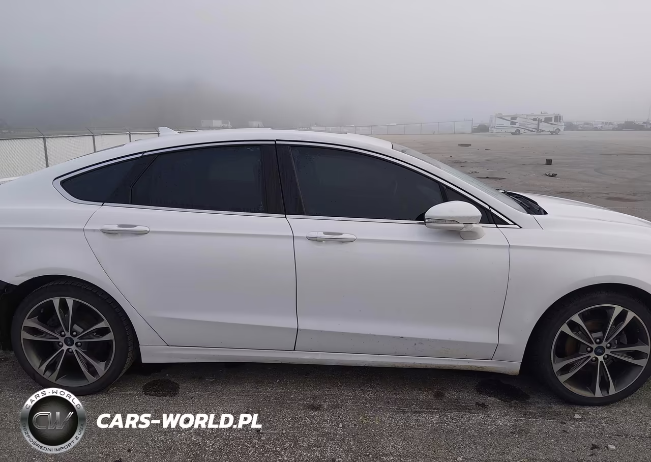 2020 Ford Fusion Titanium VIN:3FA6P0K93LR115817 - 14
