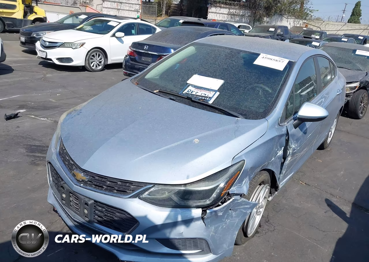 2018 Chevrolet Cruze Lt Auto VIN:1G1BE5SM2J7104241 - 2