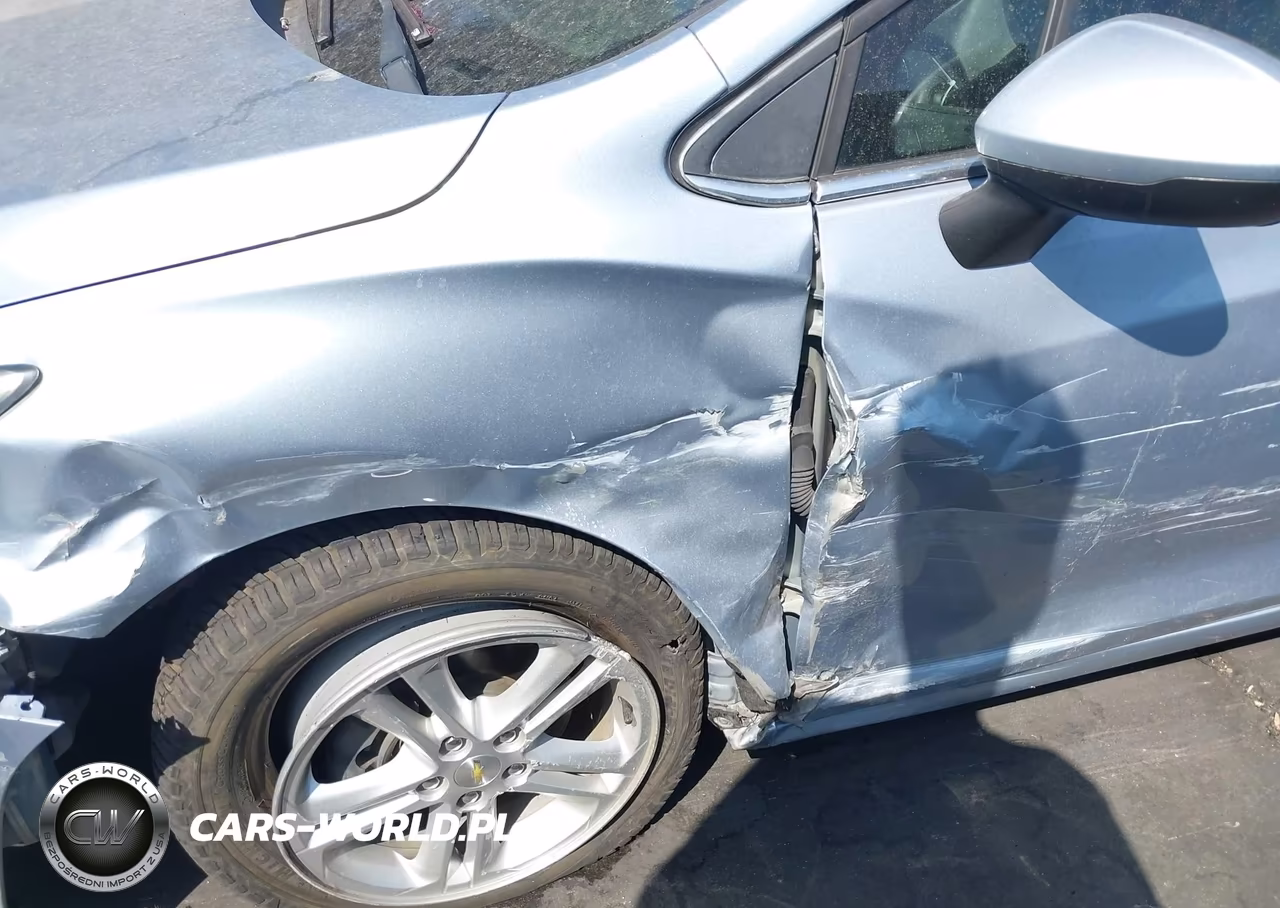 2018 Chevrolet Cruze Lt Auto VIN:1G1BE5SM2J7104241 - 6