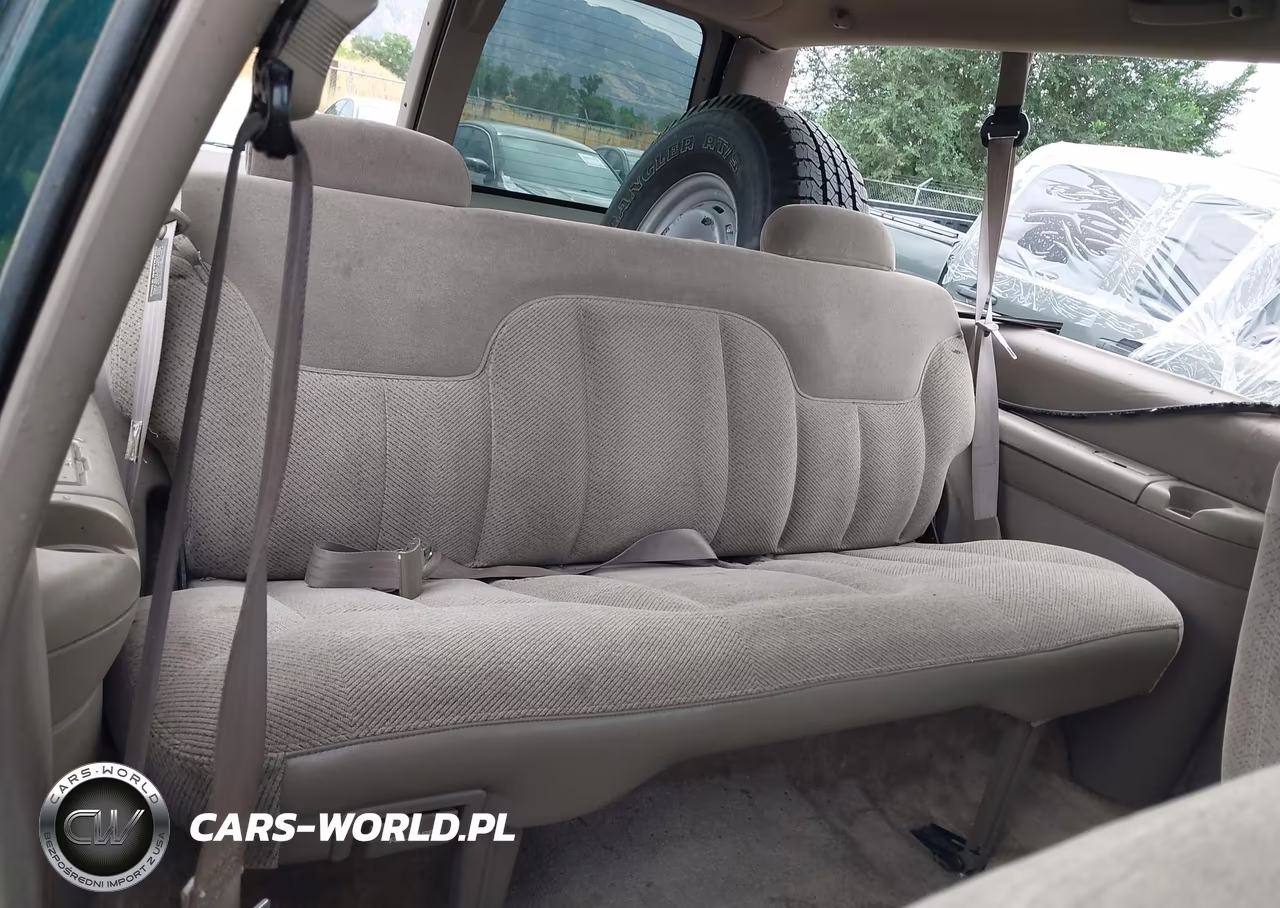 1996 GMC Yukon VIN:3GKEK18RXTG515665 - 8
