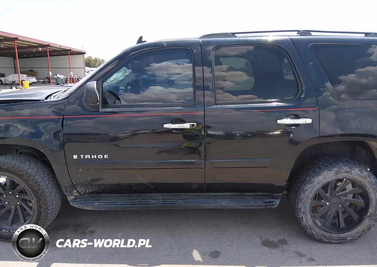 2011 Chevrolet Tahoe Ls VIN:1GNSCAE0XBR335920 - 14