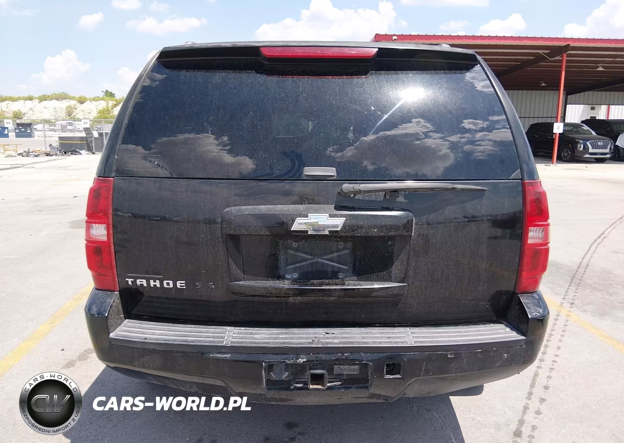 2011 Chevrolet Tahoe Ls VIN:1GNSCAE0XBR335920 - 16