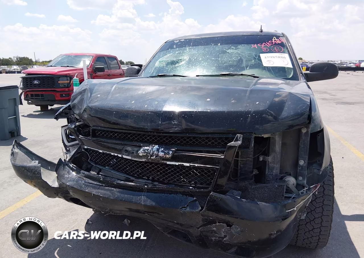 2011 Chevrolet Tahoe Ls VIN:1GNSCAE0XBR335920 - 6