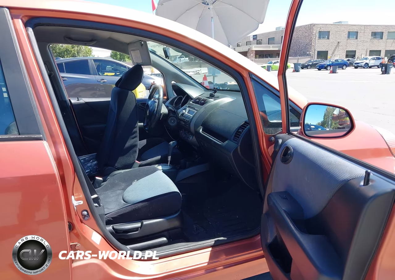 2007 Honda Fit Sport VIN:JHMGD38667S016987 - 5