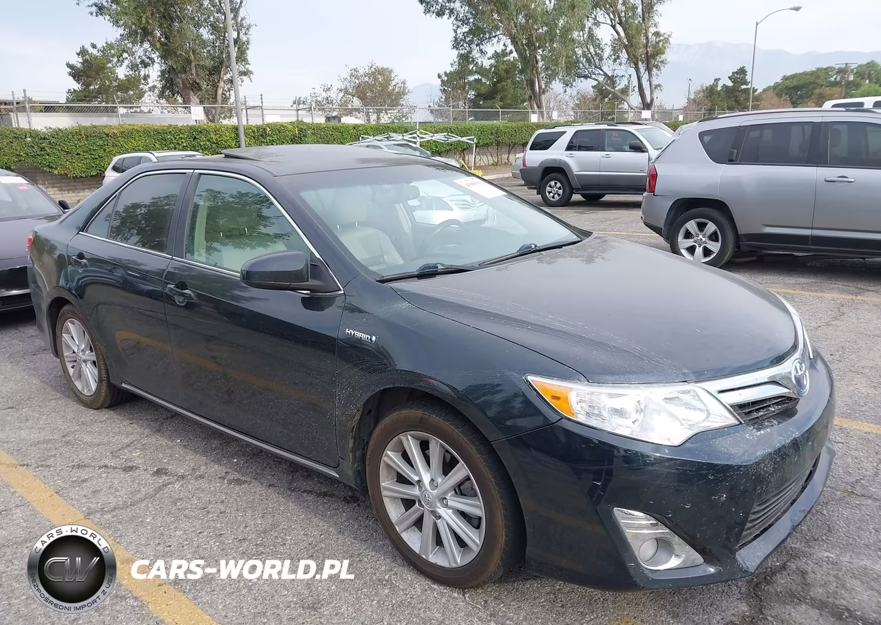 2013 Toyota Camry Hybrid Xle