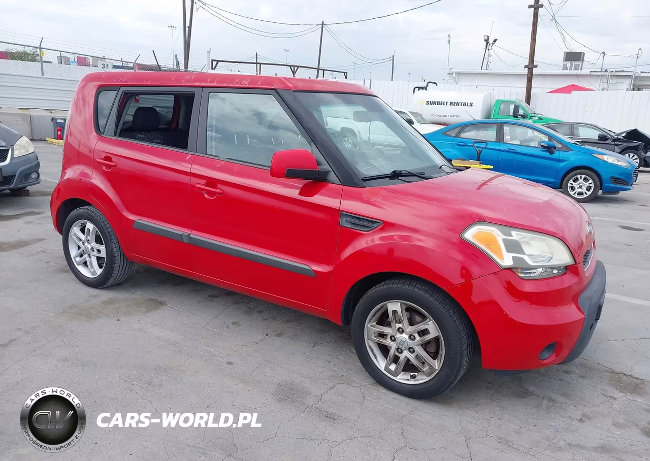 2011 Kia Soul +