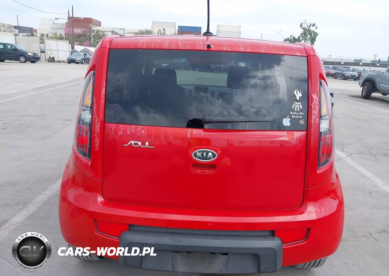 2011 Kia Soul + VIN:KNDJT2A20B7317665 - 16