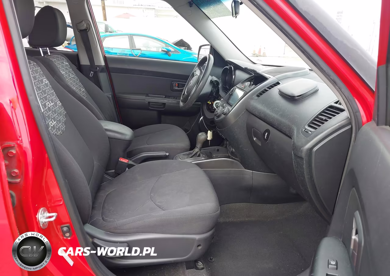 2011 Kia Soul + VIN:KNDJT2A20B7317665 - 5