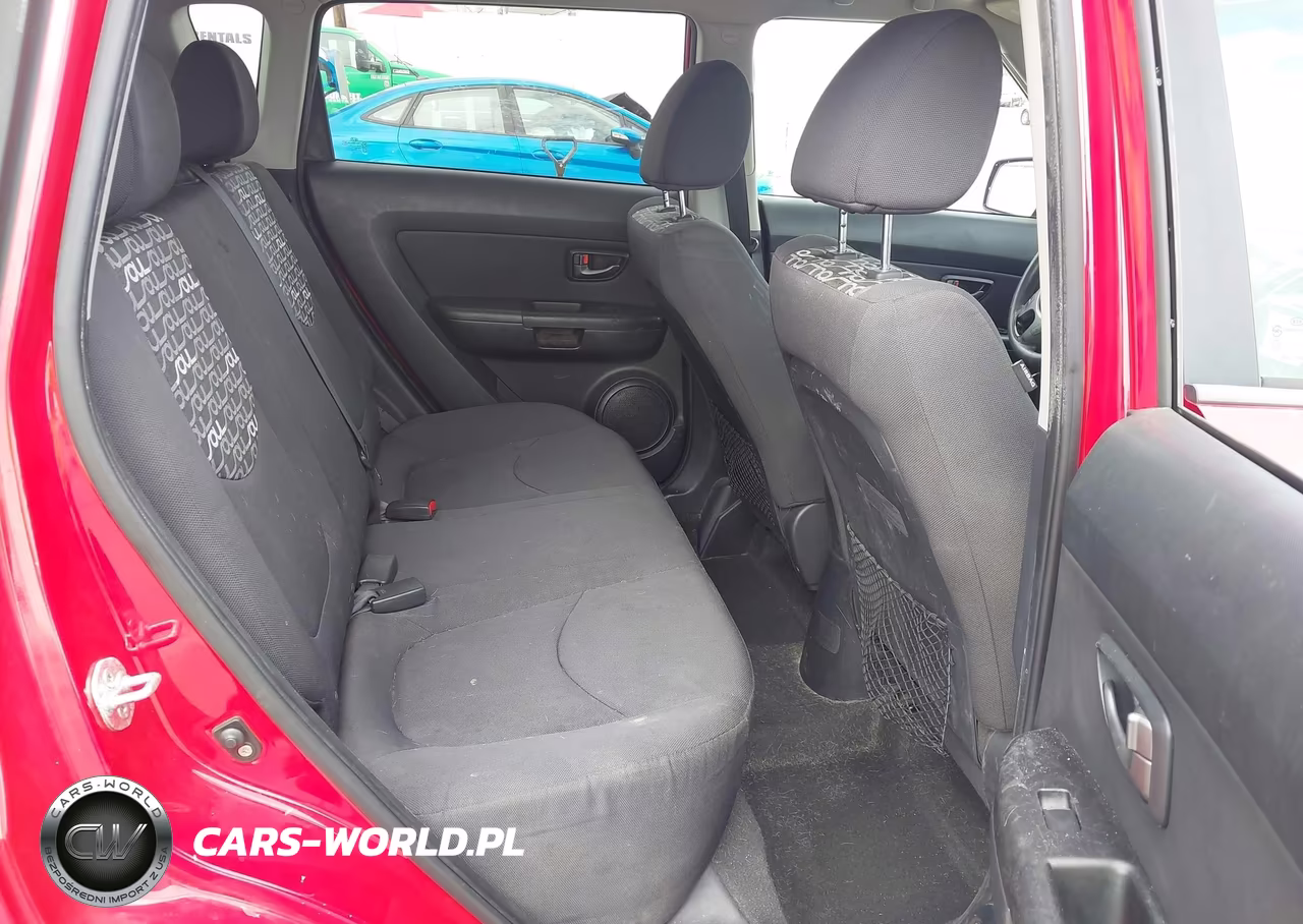 2011 Kia Soul + VIN:KNDJT2A20B7317665 - 8
