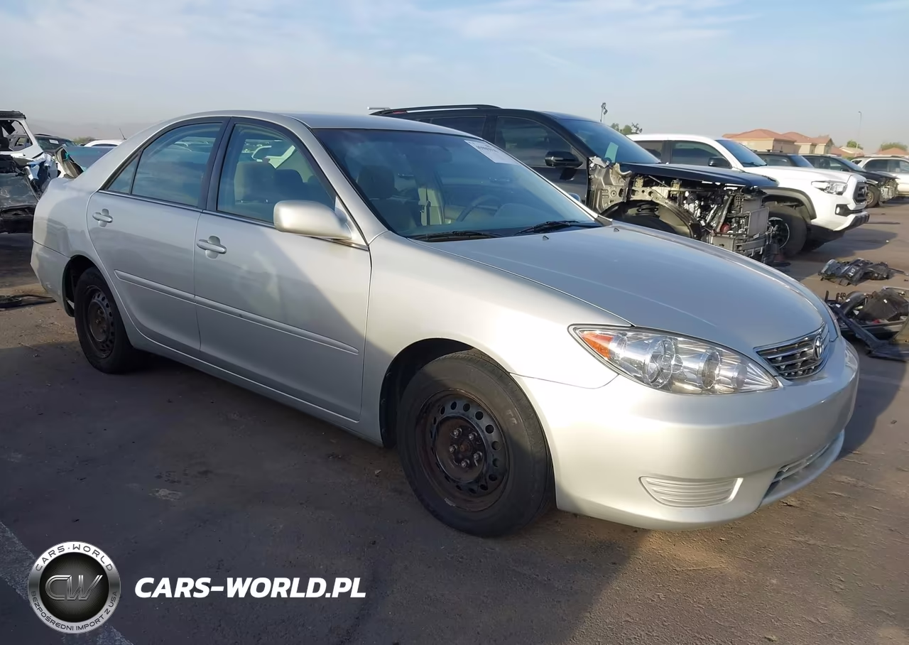 2005 Toyota Camry Le