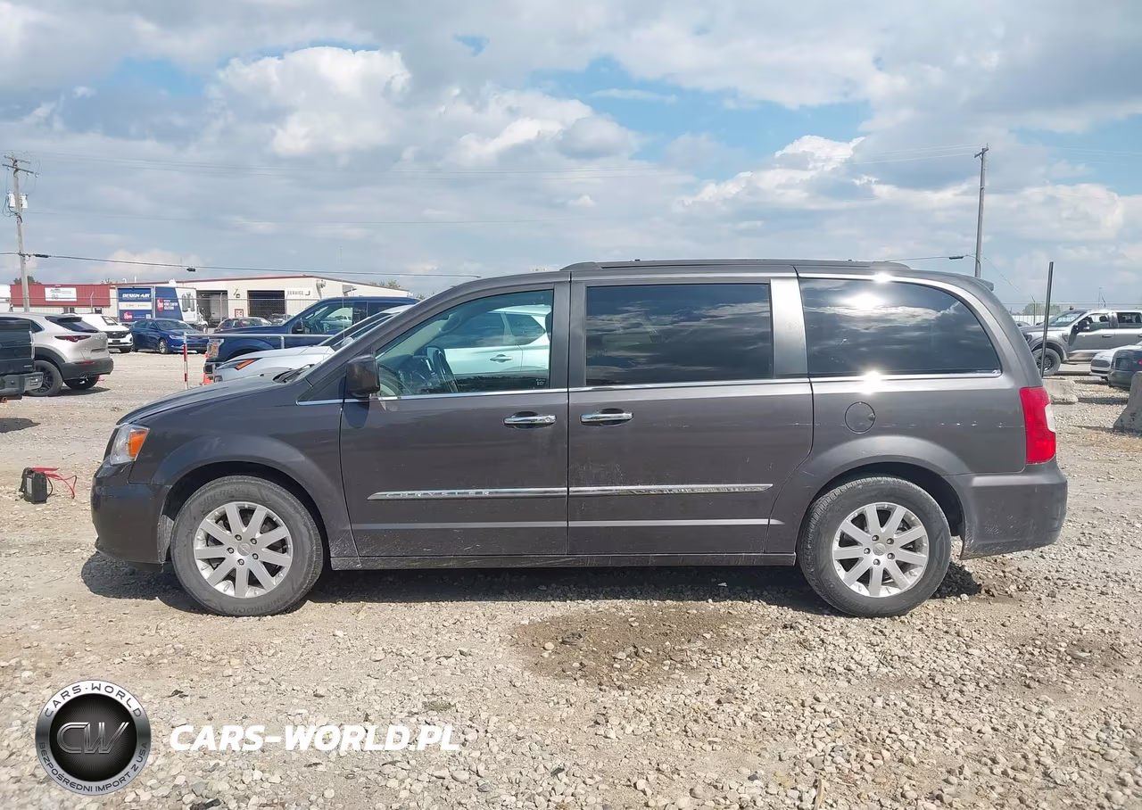 2016 Chrysler Town & Country Touring VIN:2C4RC1BG2GR129467 - 14