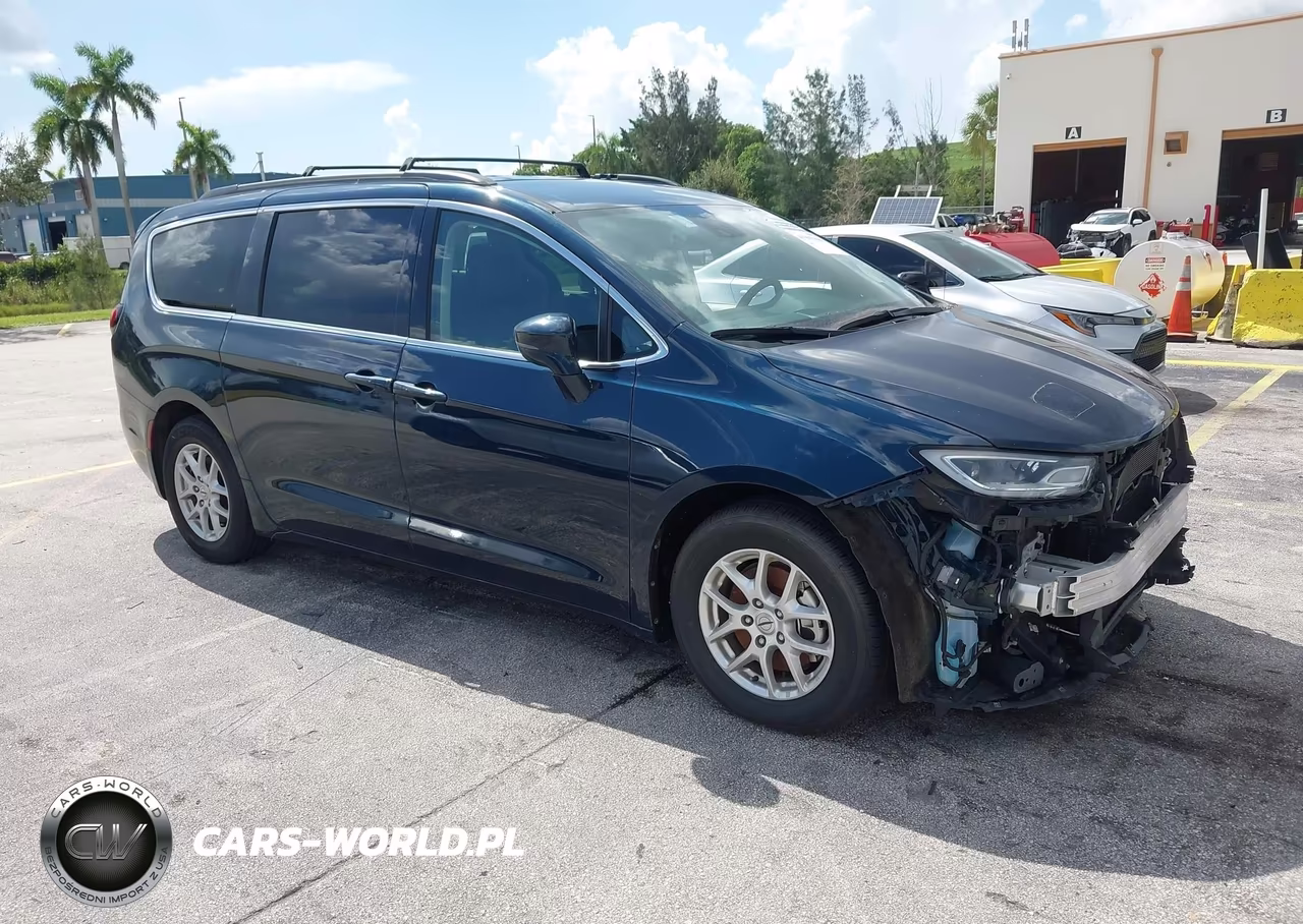 2022 Chrysler Pacifica Touring L