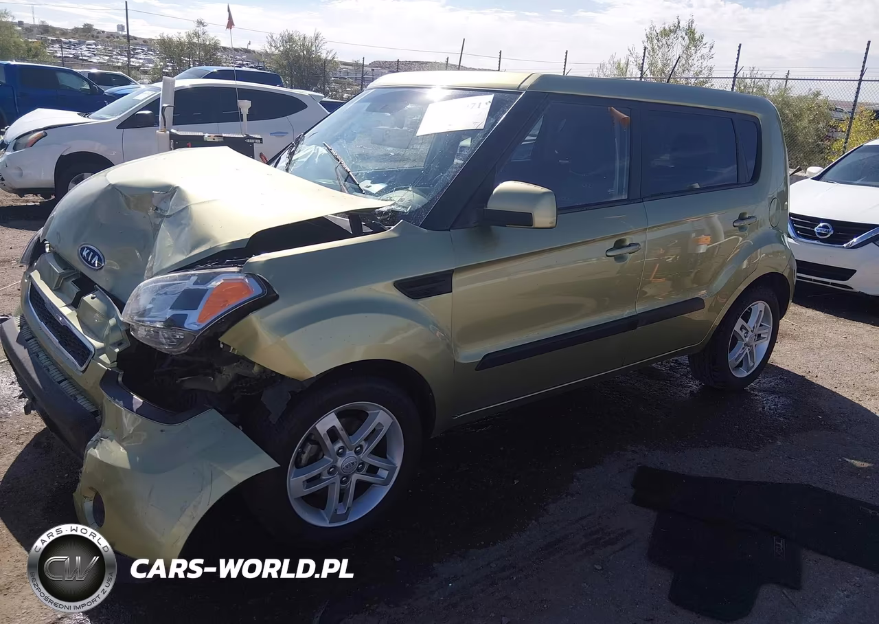 2011 Kia Soul + VIN:KNDJT2A22B7336136 - 2