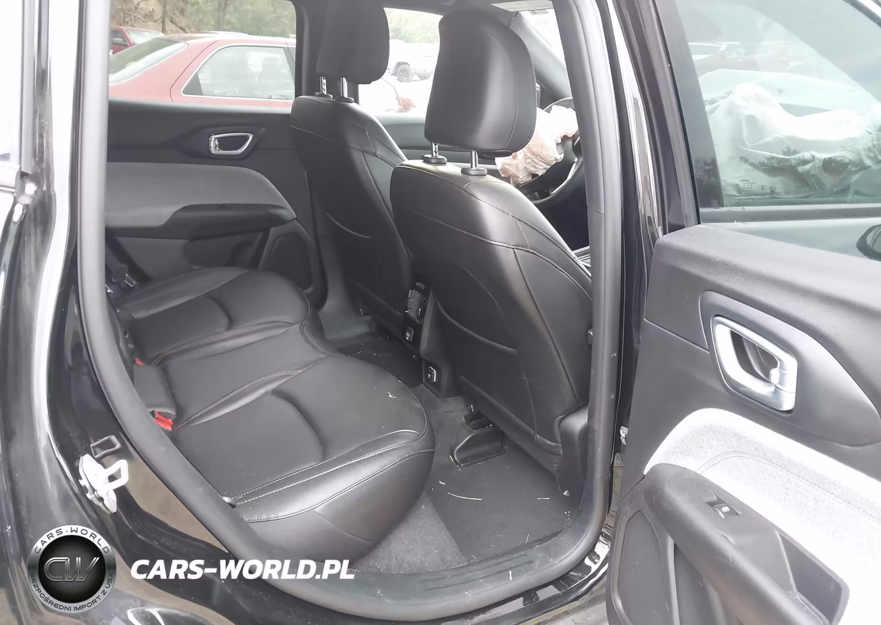 2024 Jeep Compass Latitude Lux Fwd VIN:3C4NJDFN7RT129821 - 8