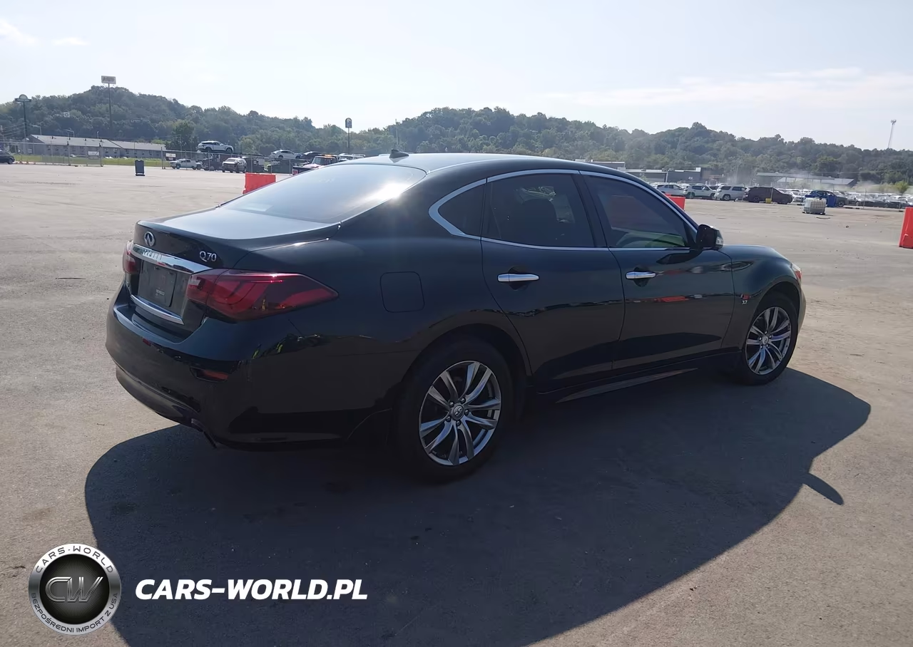 2015 Infiniti Q70 3.7X VIN:JN1BY1ARXFM560925 - 4